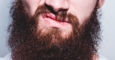 How Long Does It Take for a Beard to Stop Itching?  5 Tips And Tricks on How To Prevent Dry Facial Hair – 2024 Guide