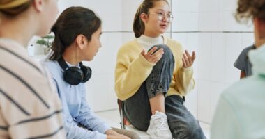 Can You Contour Your Body Without Surgery? A Growing Support for Addressing Mental Health Gaps Among Canadian Youths